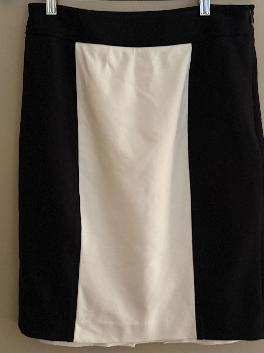 WHBM Black and White Colorblock Pencil Skirt - Women's Size 8